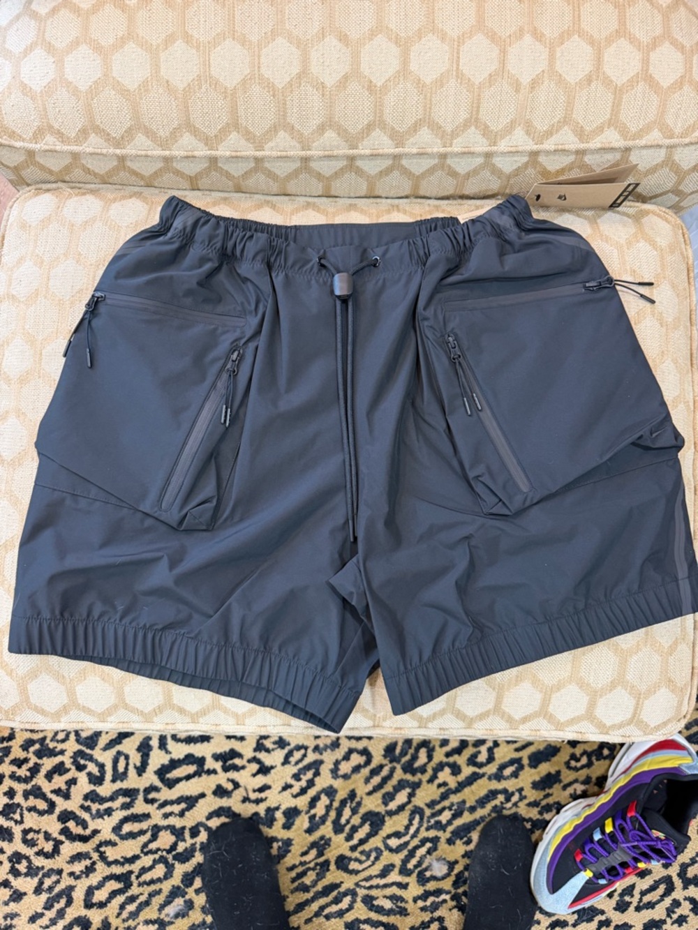 Nike Tech Men’s super lightweight shorts small new